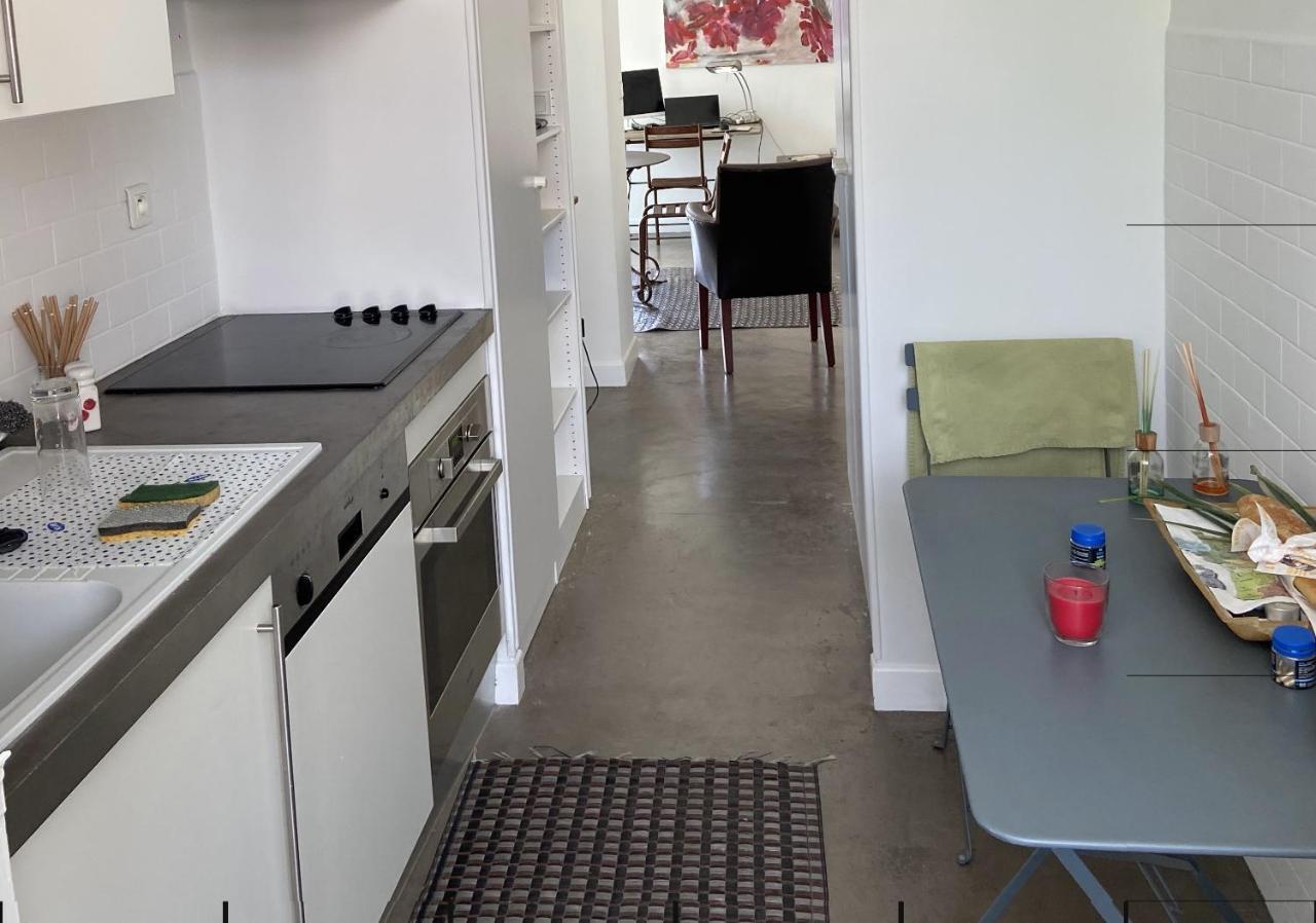Les Pieds Dans L'O - Appartement 50M2 Front De Mer Saint-Cyr-sur-Mer Luaran gambar
