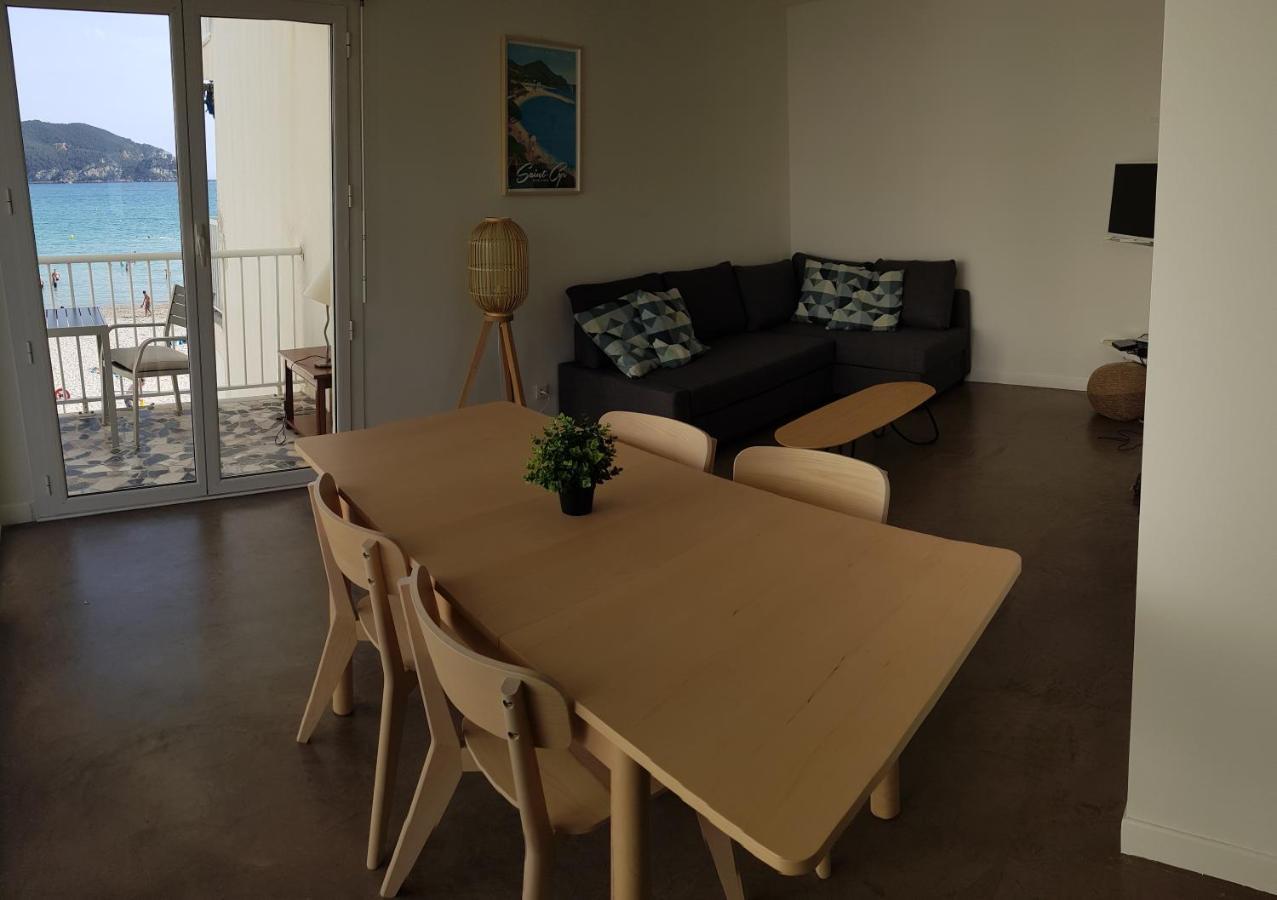 Les Pieds Dans L'O - Appartement 50M2 Front De Mer Saint-Cyr-sur-Mer Luaran gambar